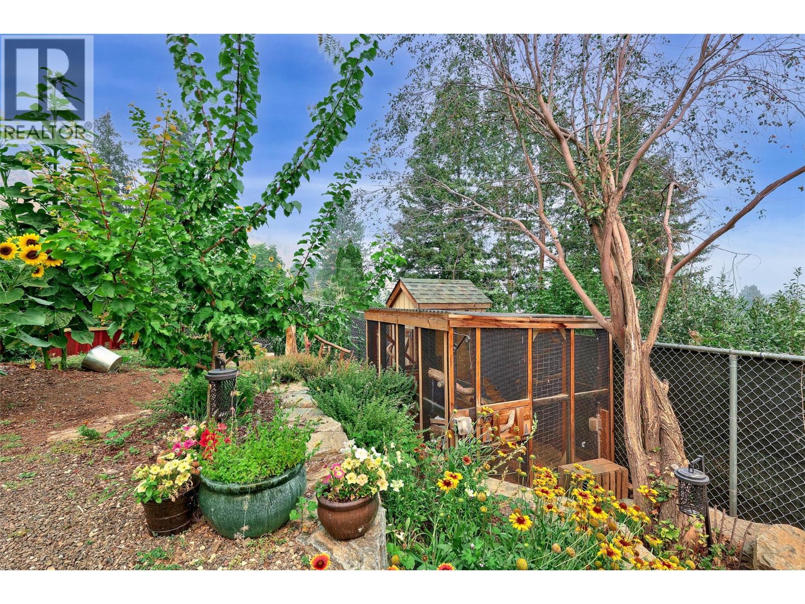895a Georgeann Road, Kamloops, British Columbia  V2B 6H9 - Photo 44 - 10397392
