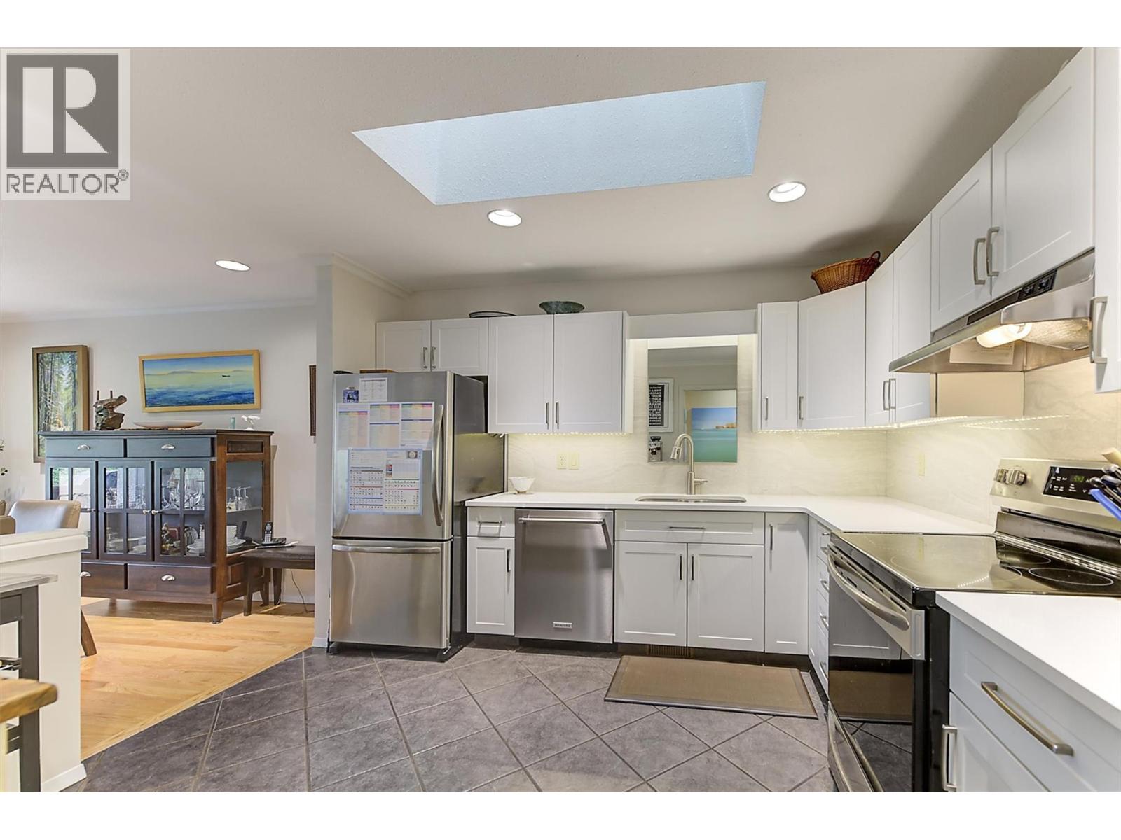 2200 Gordon Drive Unit# 83, Kelowna, British Columbia  V1Y 8T7 - Photo 18 - 10396689