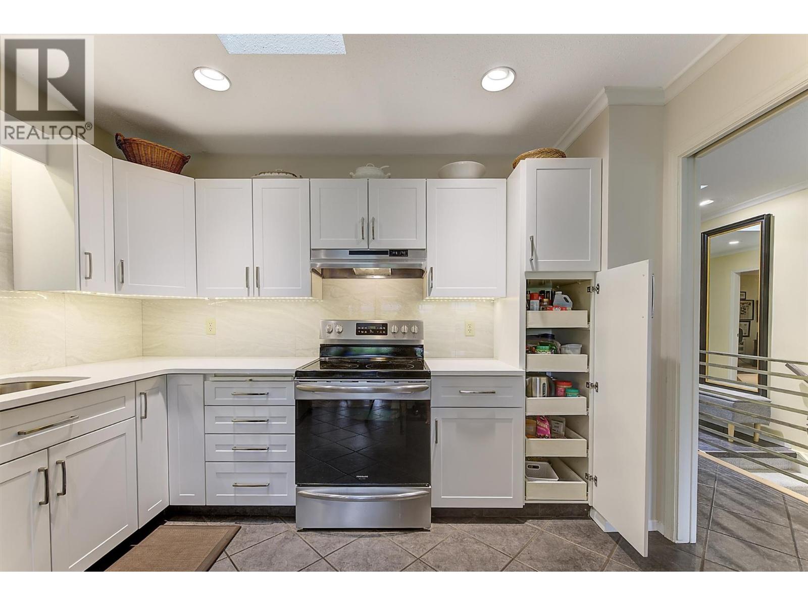 2200 Gordon Drive Unit# 83, Kelowna, British Columbia  V1Y 8T7 - Photo 20 - 10396689