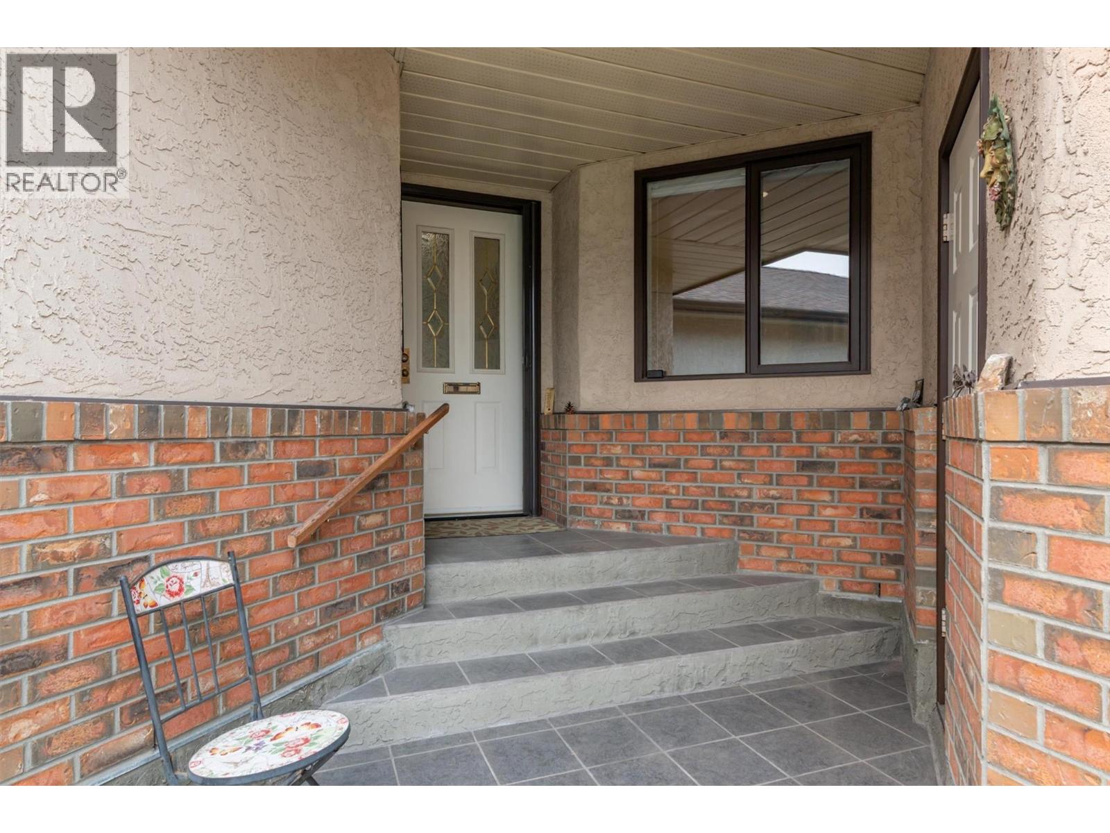 2200 Gordon Drive Unit# 83, Kelowna, British Columbia  V1Y 8T7 - Photo 4 - 10396689