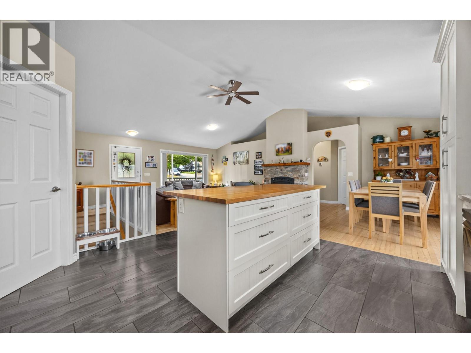 2735 Northview Place, Lake Country, British Columbia  V4V 1R1 - Photo 16 - 10397525