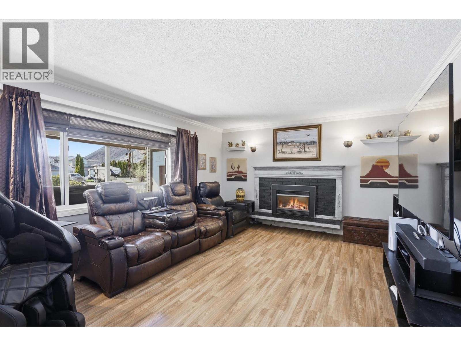 1087 Laroque Street, Kamloops, British Columbia  V2B 5L6 - Photo 11 - 10397554
