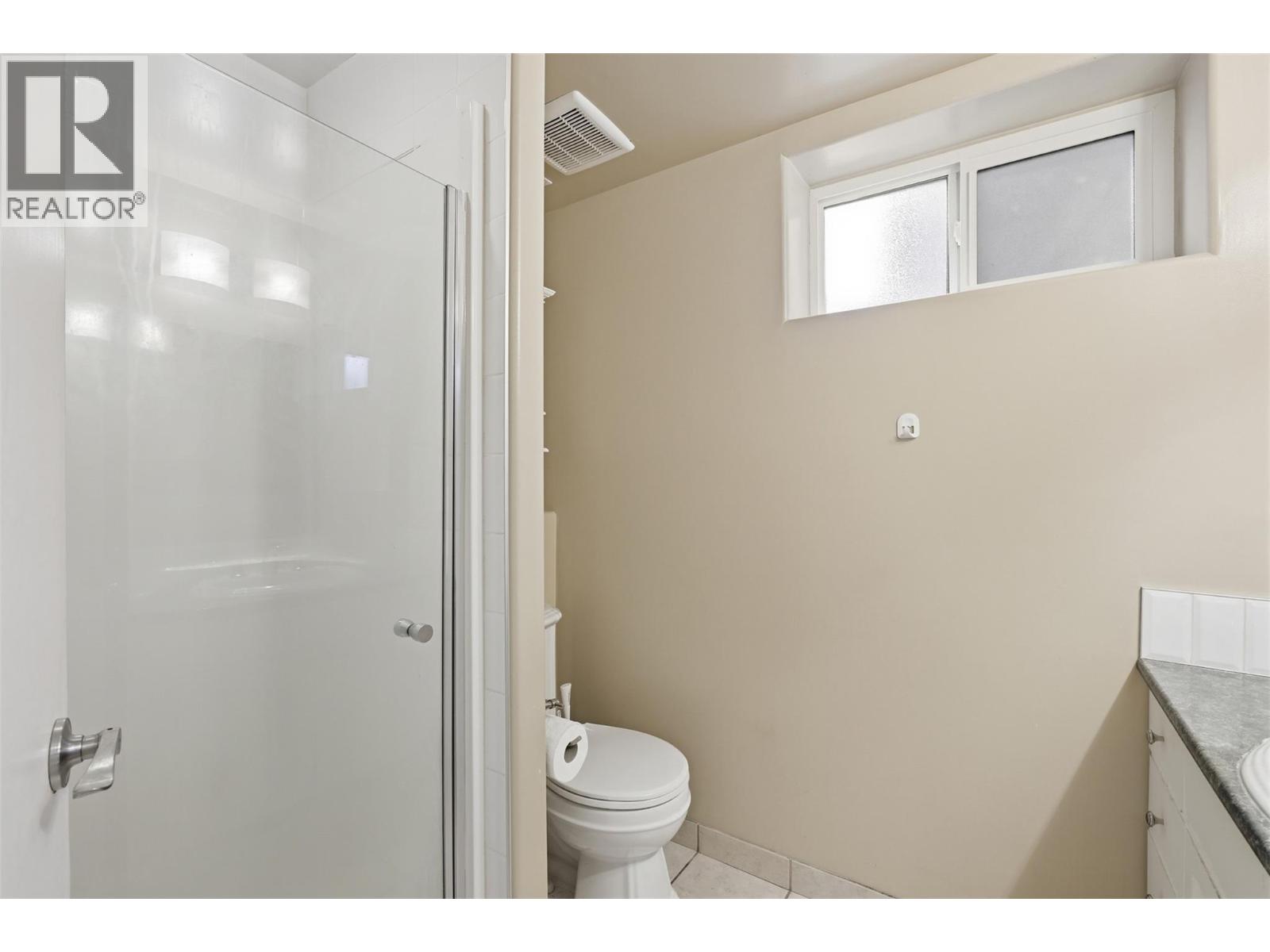 1087 Laroque Street, Kamloops, British Columbia  V2B 5L6 - Photo 33 - 10397554