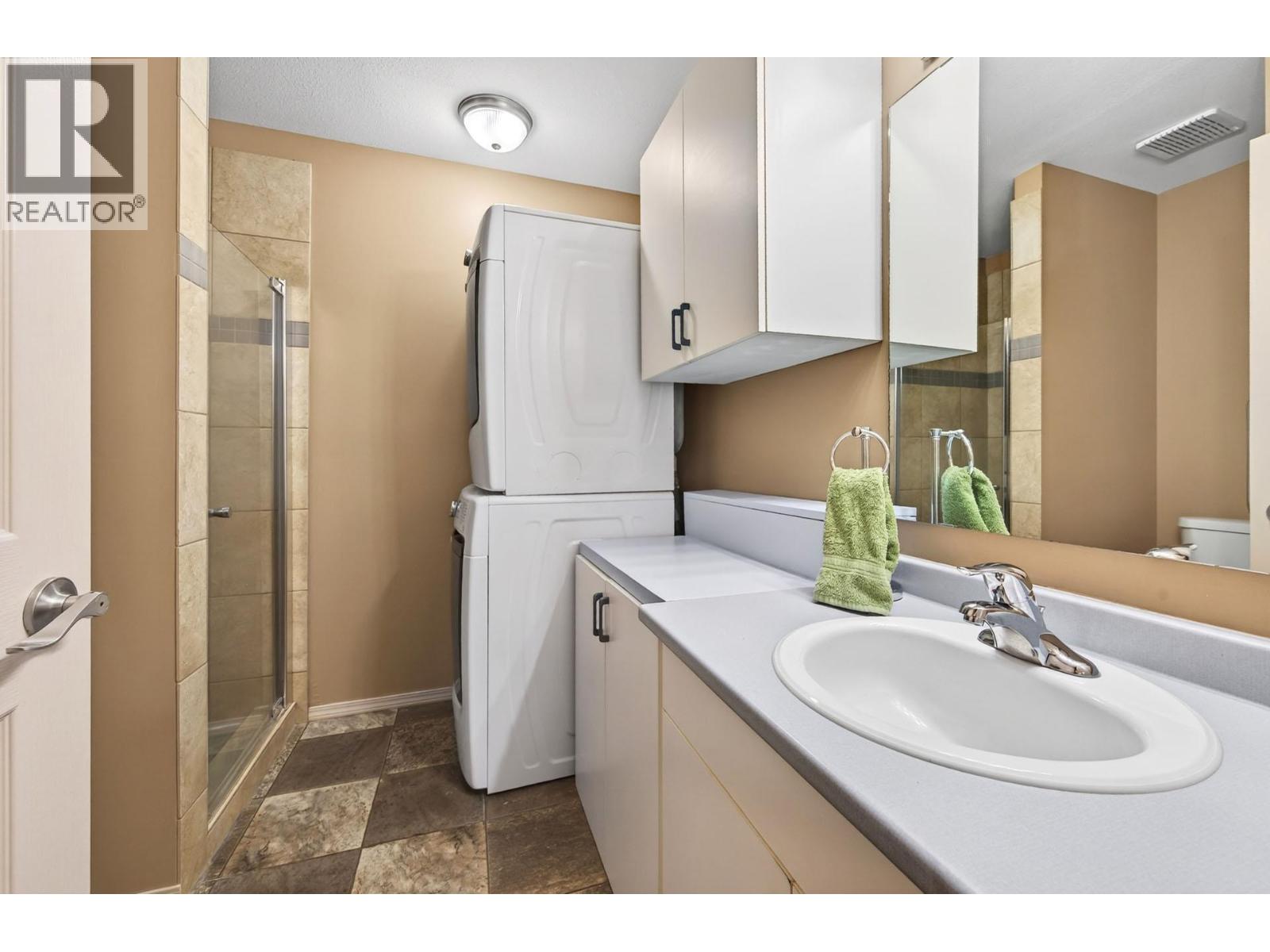 1195 14th Street Unit# 14, Kamloops, British Columbia  v2b 5v2 - Photo 12 - 10397551