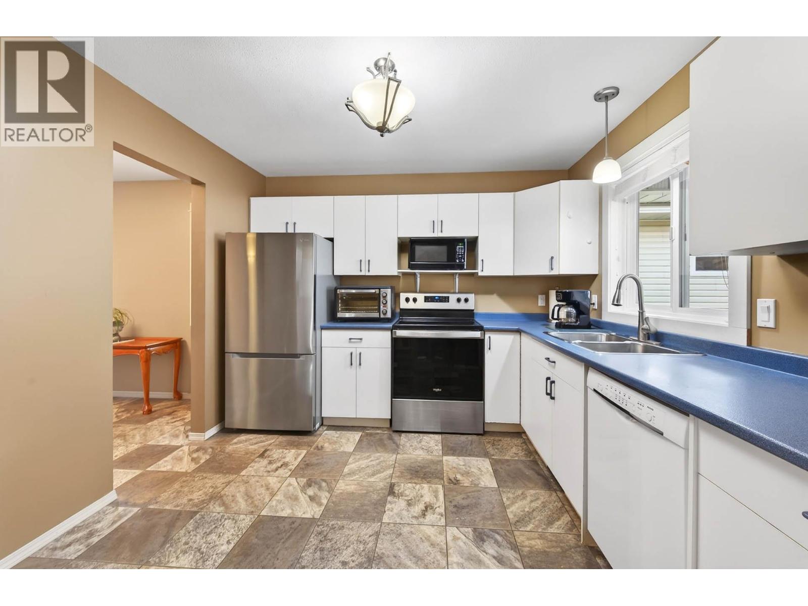 1195 14th Street Unit# 14, Kamloops, British Columbia  v2b 5v2 - Photo 9 - 10397551