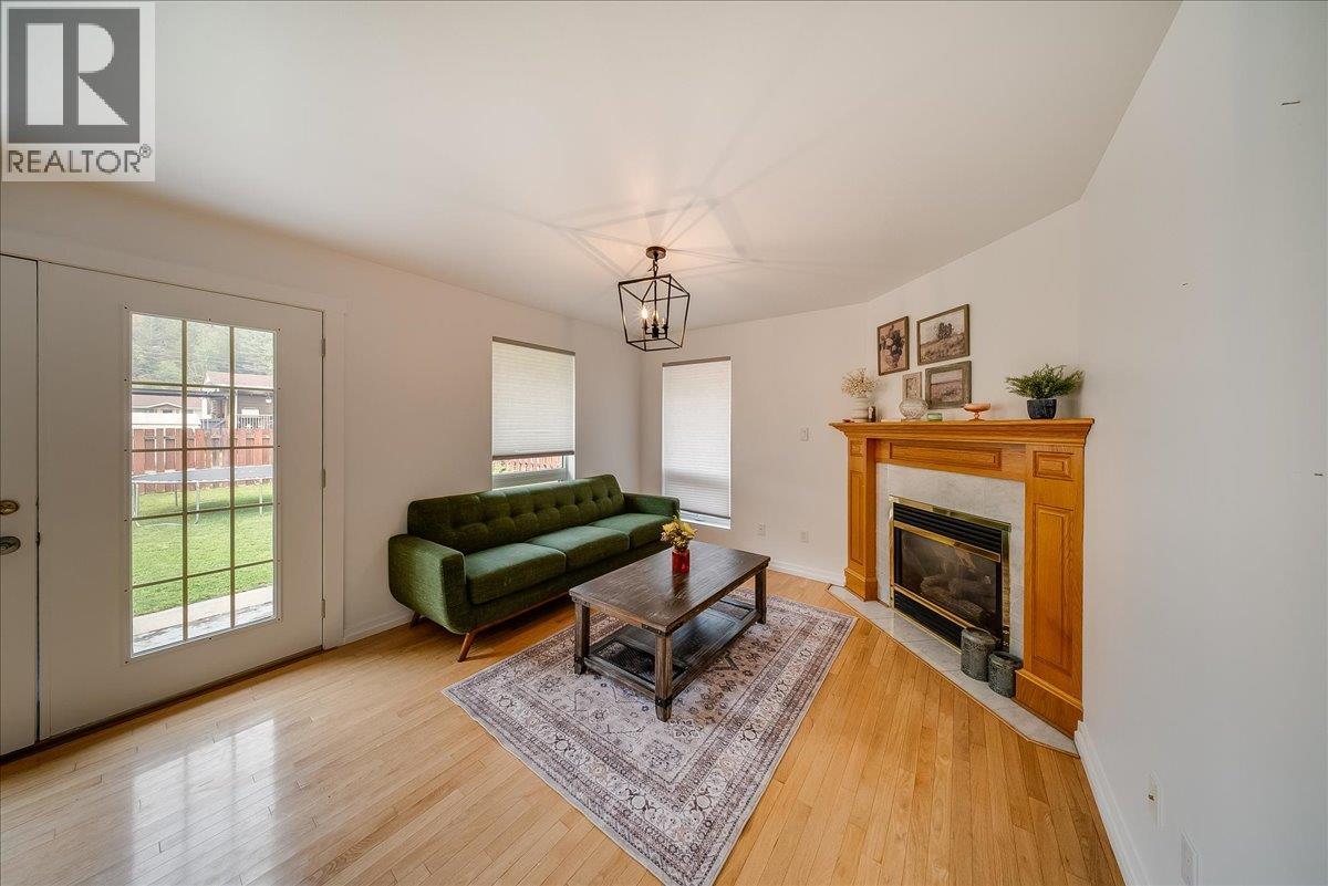 1021 Regan Crescent, Trail, British Columbia  V1R 1C2 - Photo 14 - 10397299
