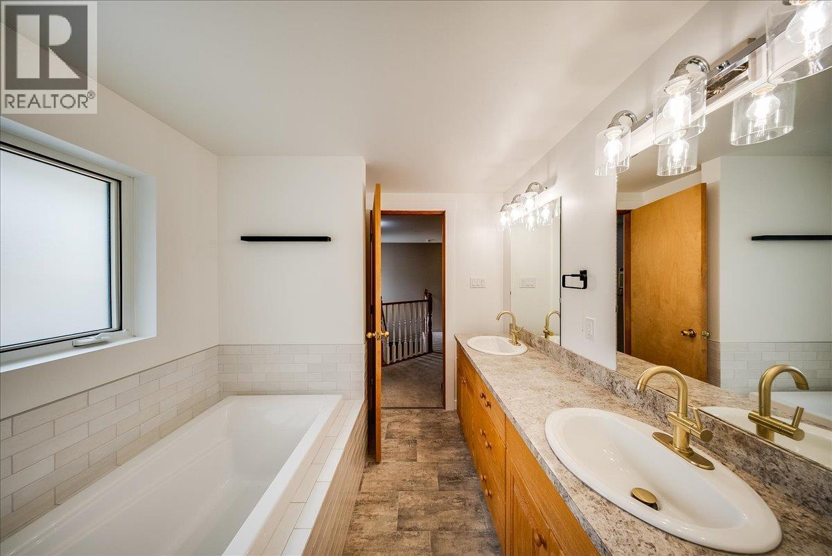 1021 Regan Crescent, Trail, British Columbia  V1R 1C2 - Photo 19 - 10397299