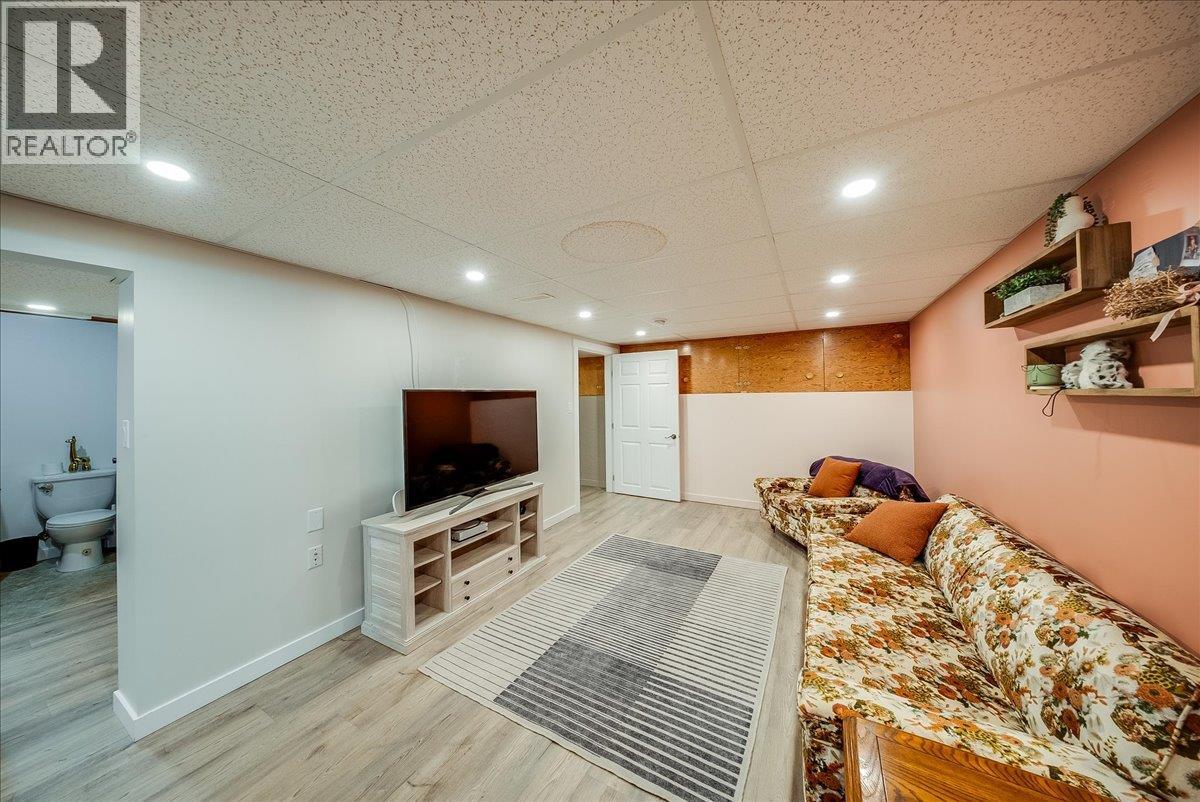 1021 Regan Crescent, Trail, British Columbia  V1R 1C2 - Photo 27 - 10397299