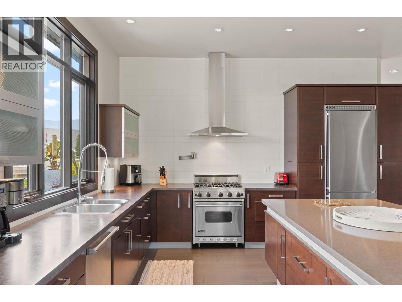 3020 Kicking Horse Drive, Kamloops, British Columbia  V2E 2T6 - Photo 31 - 10397270