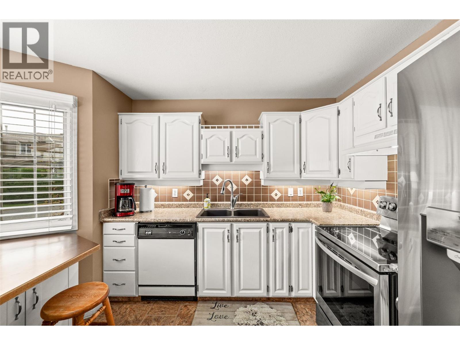 140 Nickel Road Unit# 4, Kelowna, British Columbia  V1X 4E6 - Photo 3 - 10396842