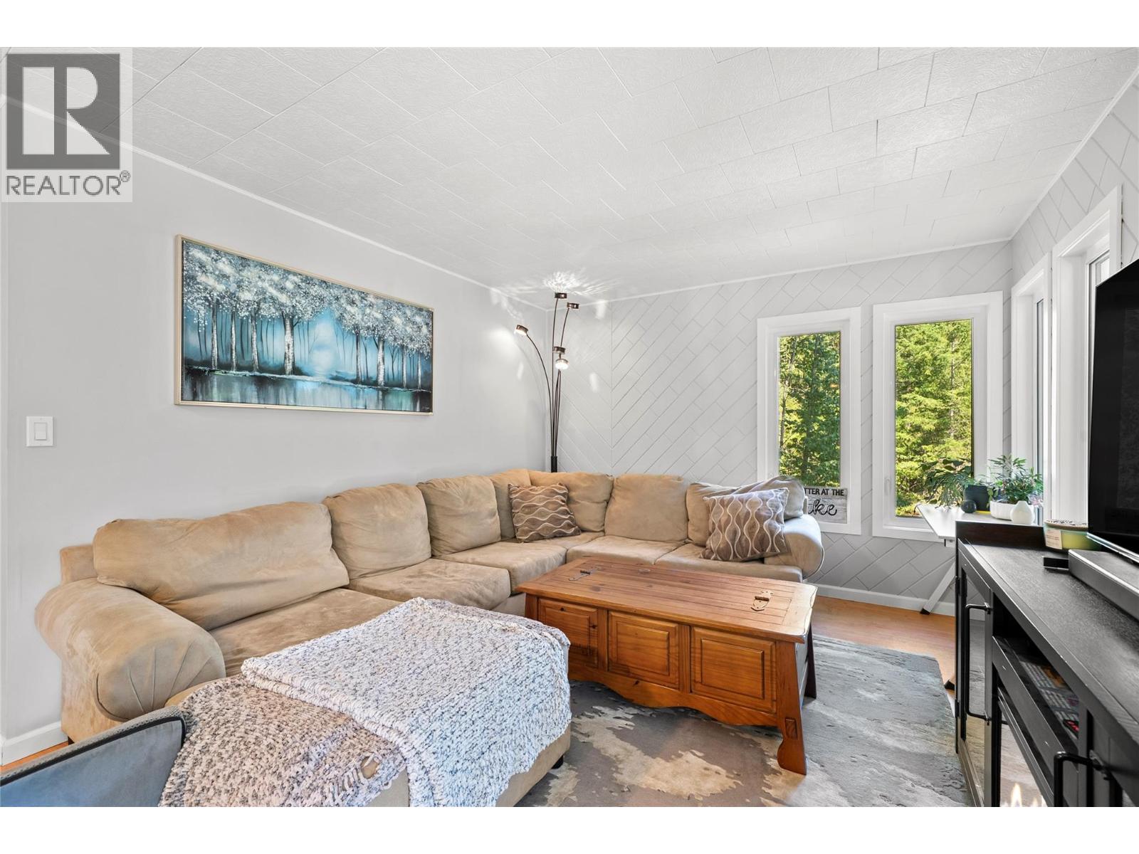 8 Old Town Road, Sicamous, British Columbia  V0E 2V4 - Photo 12 - 10397297