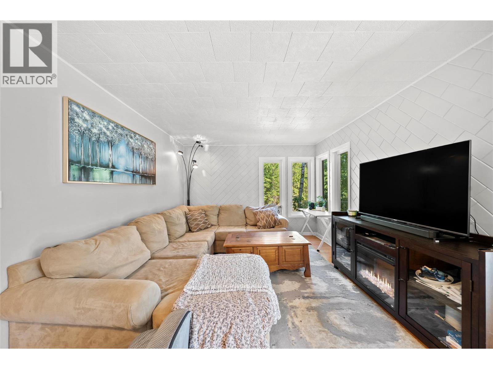 8 Old Town Road, Sicamous, British Columbia  V0E 2V4 - Photo 13 - 10397297