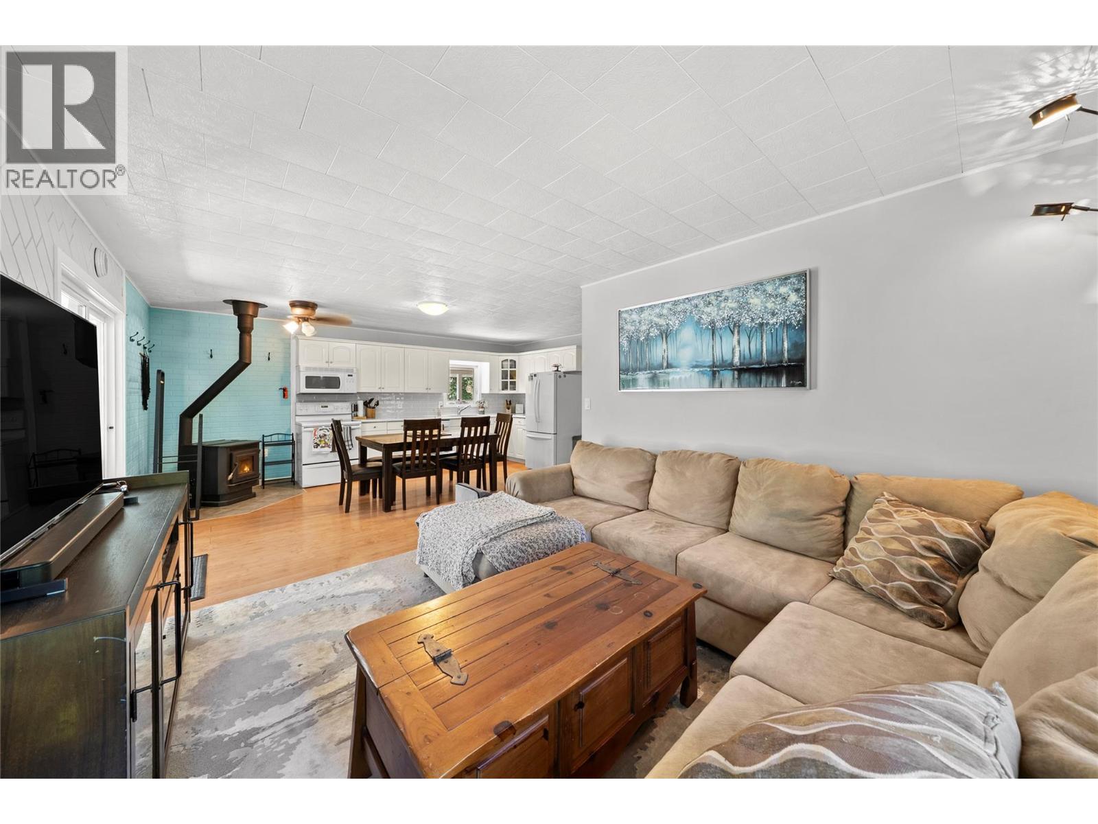 8 Old Town Road, Sicamous, British Columbia  V0E 2V4 - Photo 15 - 10397297