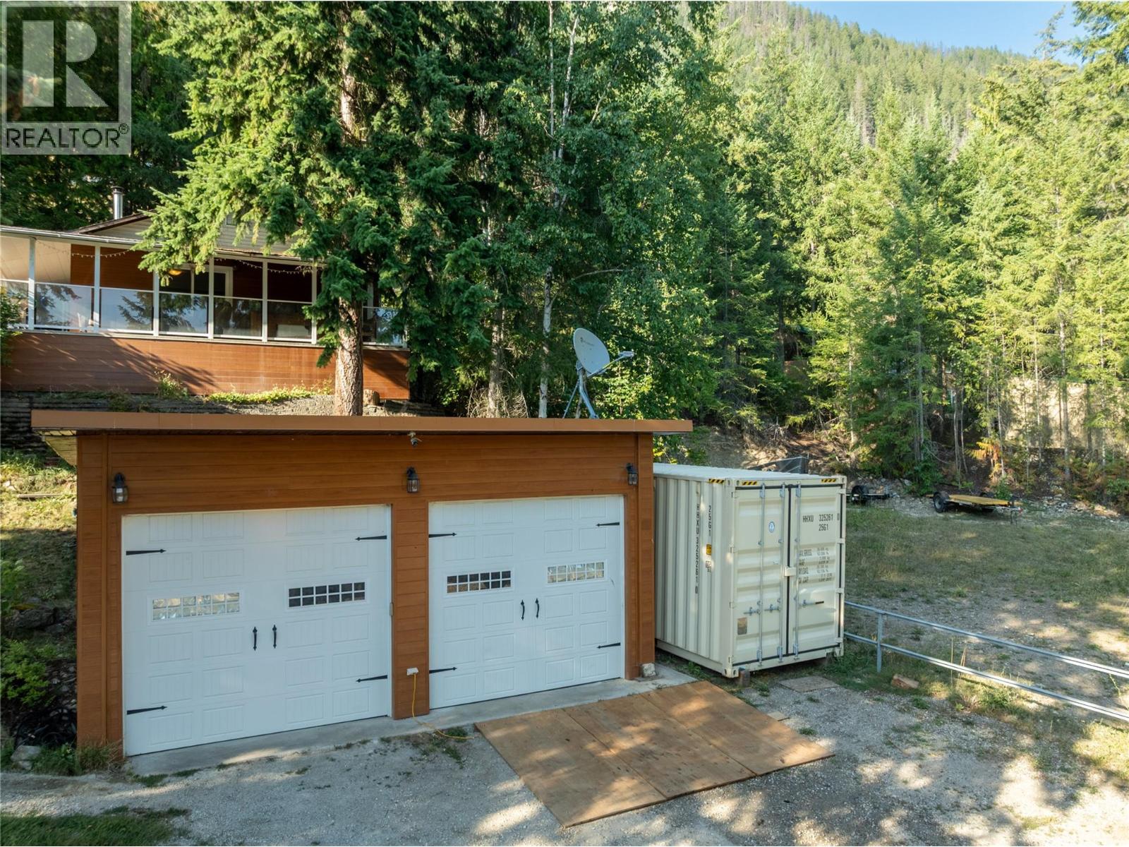 8 Old Town Road, Sicamous, British Columbia  V0E 2V4 - Photo 4 - 10397297