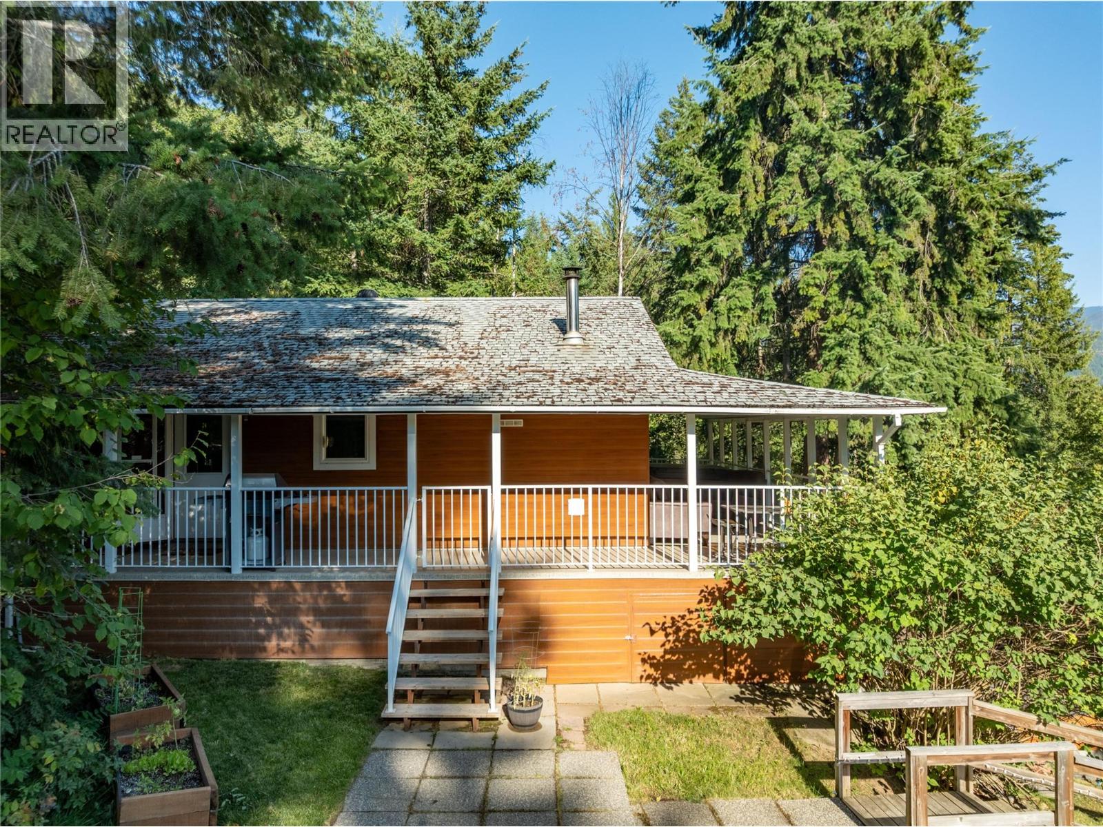 8 Old Town Road, Sicamous, British Columbia  V0E 2V4 - Photo 8 - 10397297
