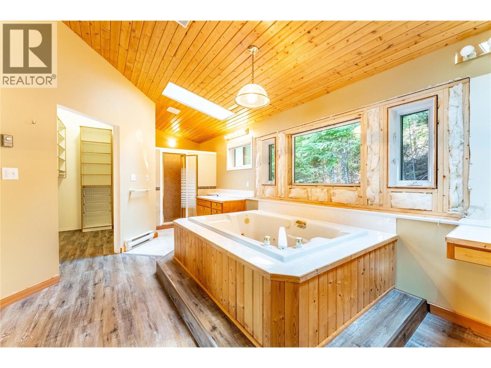 13883 3a Highway, Boswell, British Columbia  V0B 1A0 - Photo 59 - 10393244
