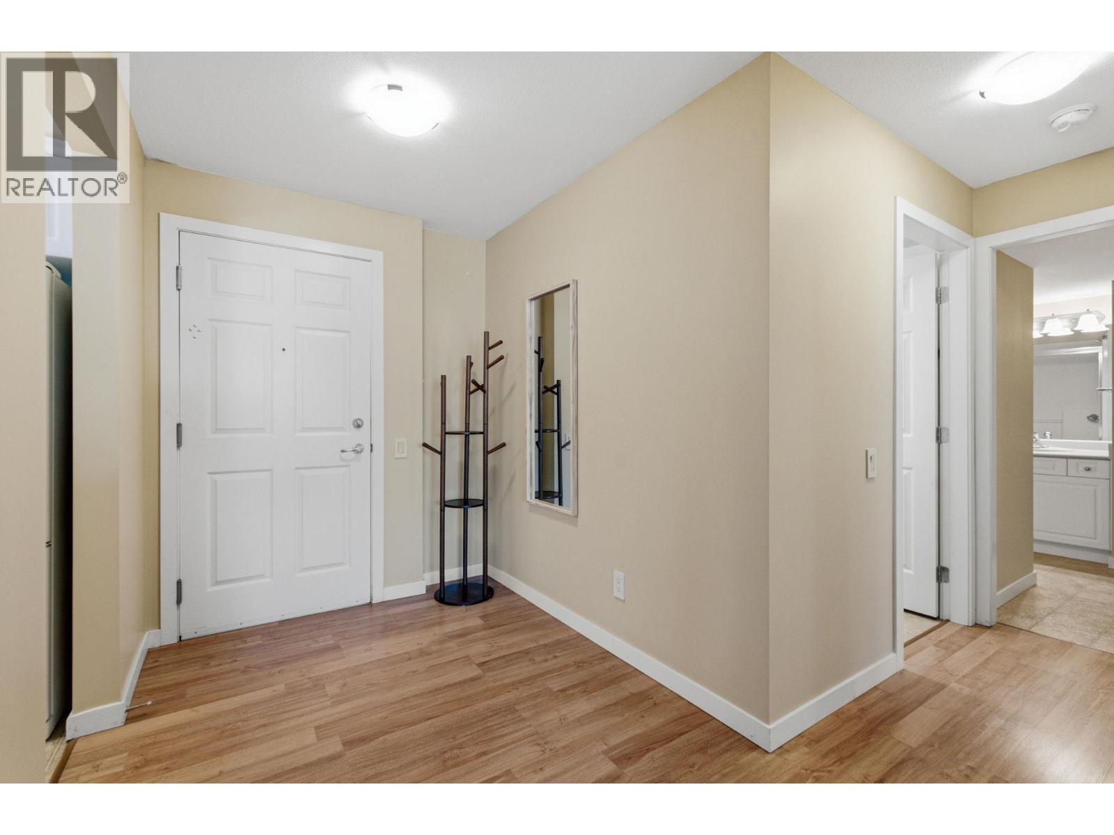515 Houghton Road Unit# 220, Kelowna, British Columbia  V1X 8B9 - Photo 2 - 10397402