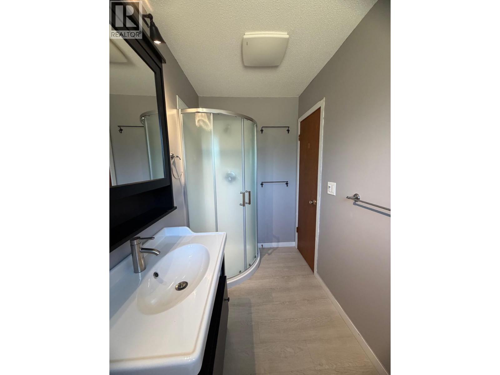 2000 Hollywood Road S, Kelowna, British Columbia  V1X 4P6 - Photo 12 - 10397437