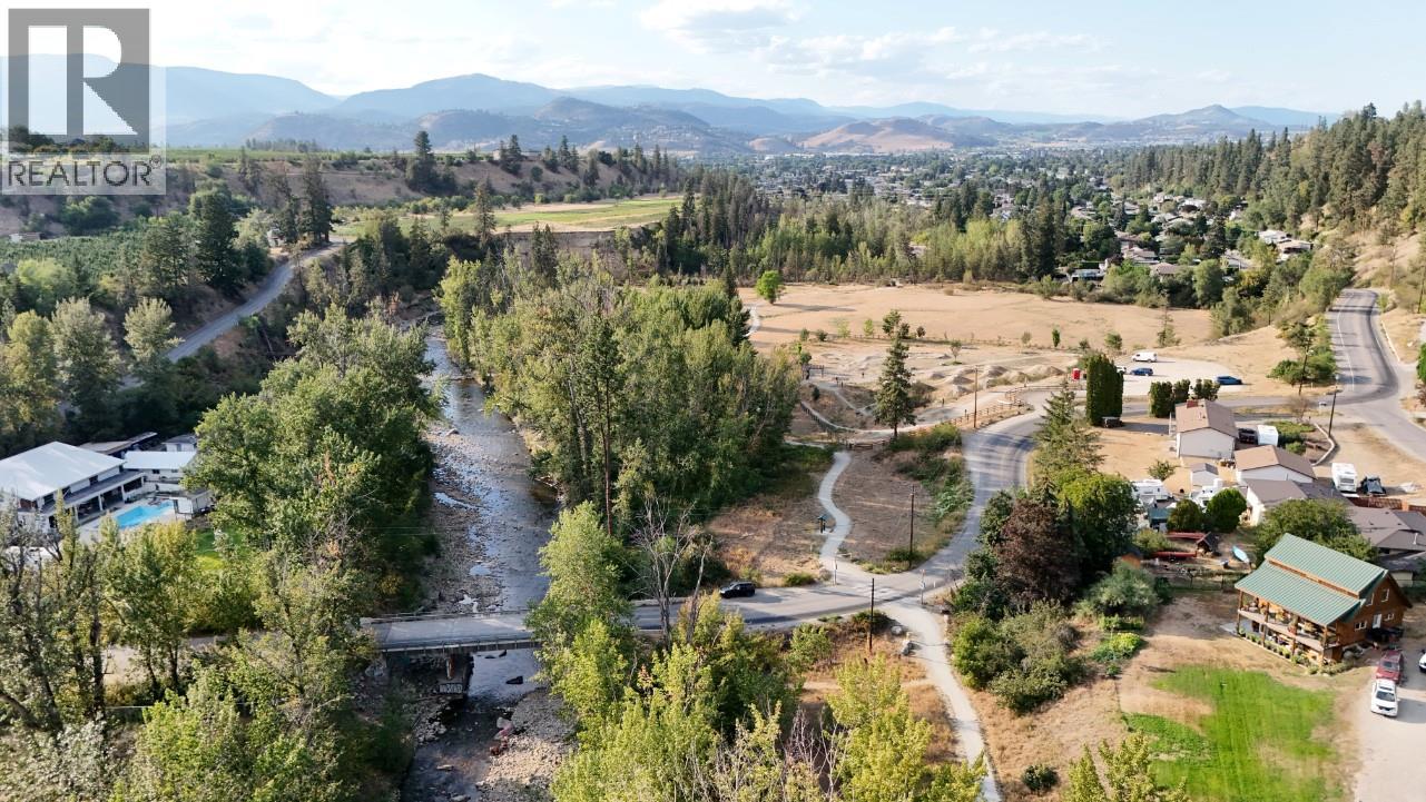 2000 Hollywood Road S, Kelowna, British Columbia  V1X 4P6 - Photo 31 - 10397437