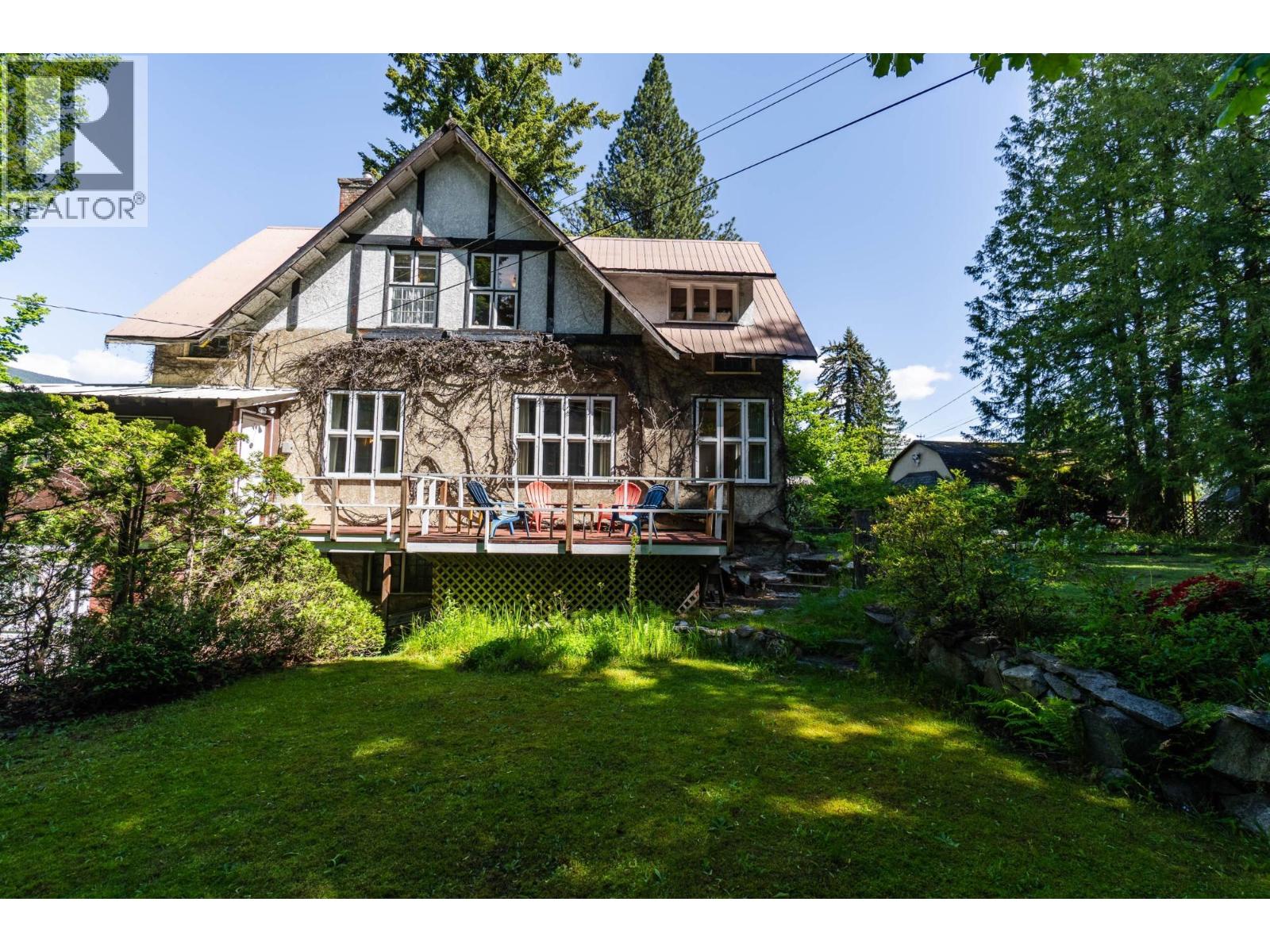 1107 Robertson Avenue, Nelson, British Columbia  V1L 1C2 - Photo 5 - 10397464