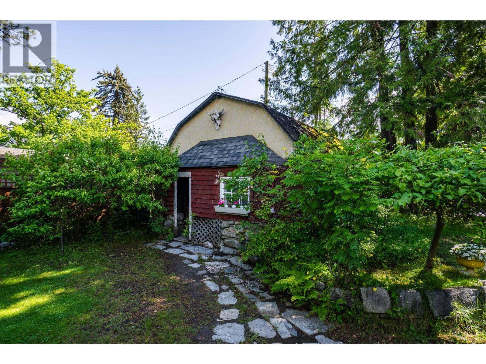 1107 Robertson Avenue, Nelson, British Columbia  V1L 1C2 - Photo 60 - 10397464