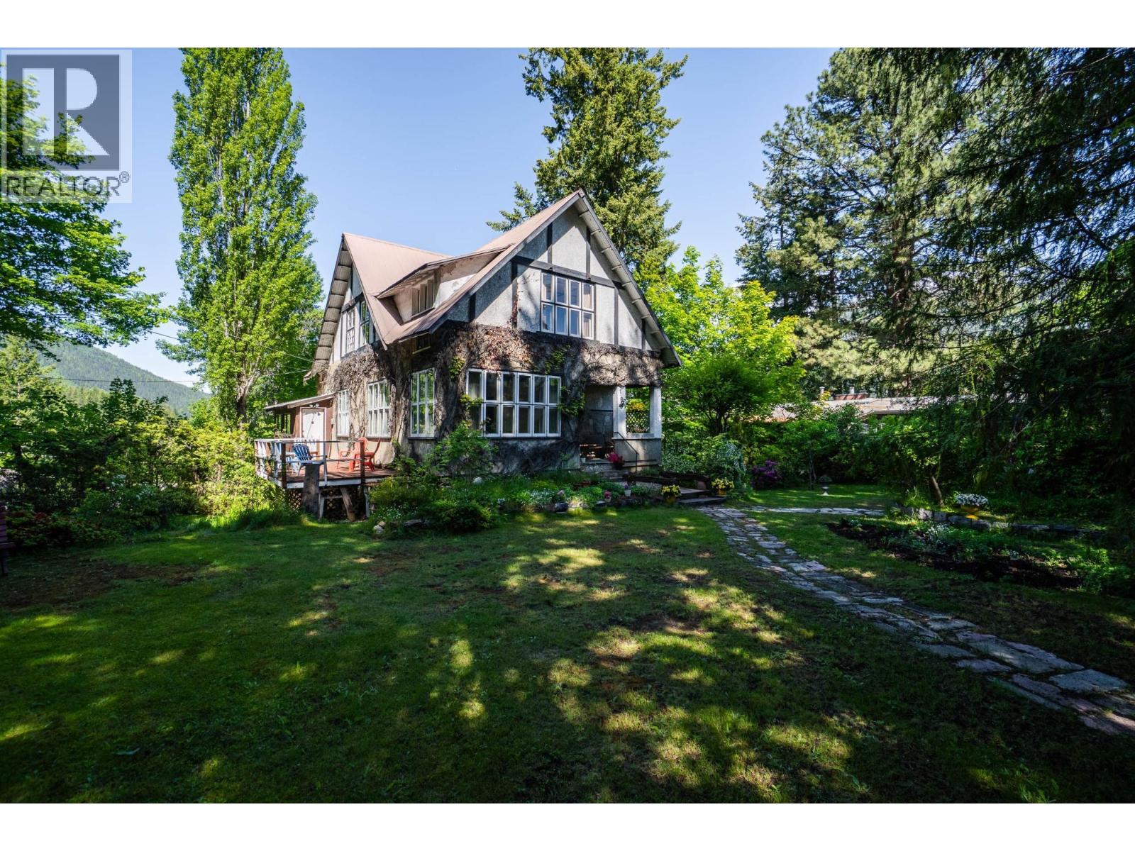 1107 Robertson Avenue, Nelson, British Columbia  V1L 1C2 - Photo 68 - 10397464