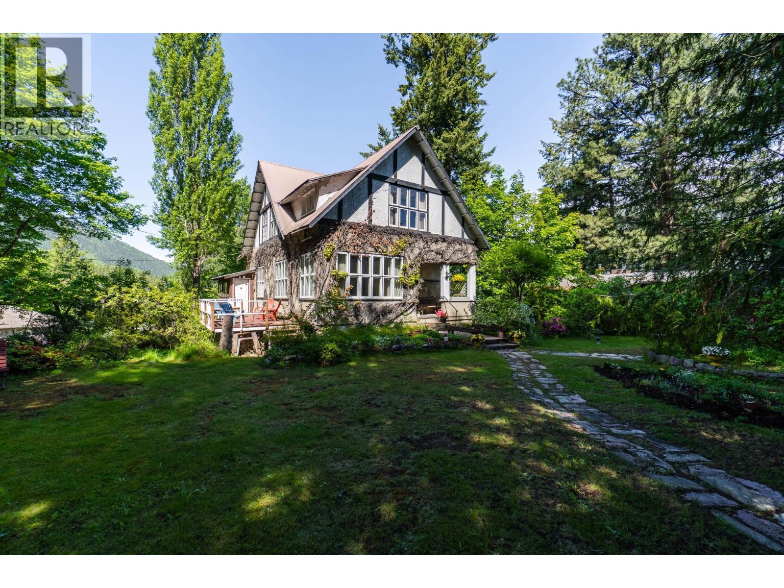 1107 Robertson Avenue, Nelson, British Columbia  V1L 1C2 - Photo 80 - 10397464