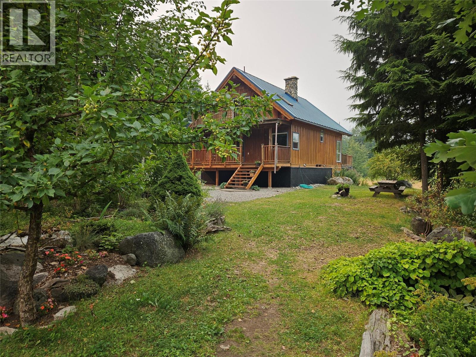 325 East Wilson Creek  E Road, Rosebery, British Columbia  V0G 1S1 - Photo 1 - 10397454