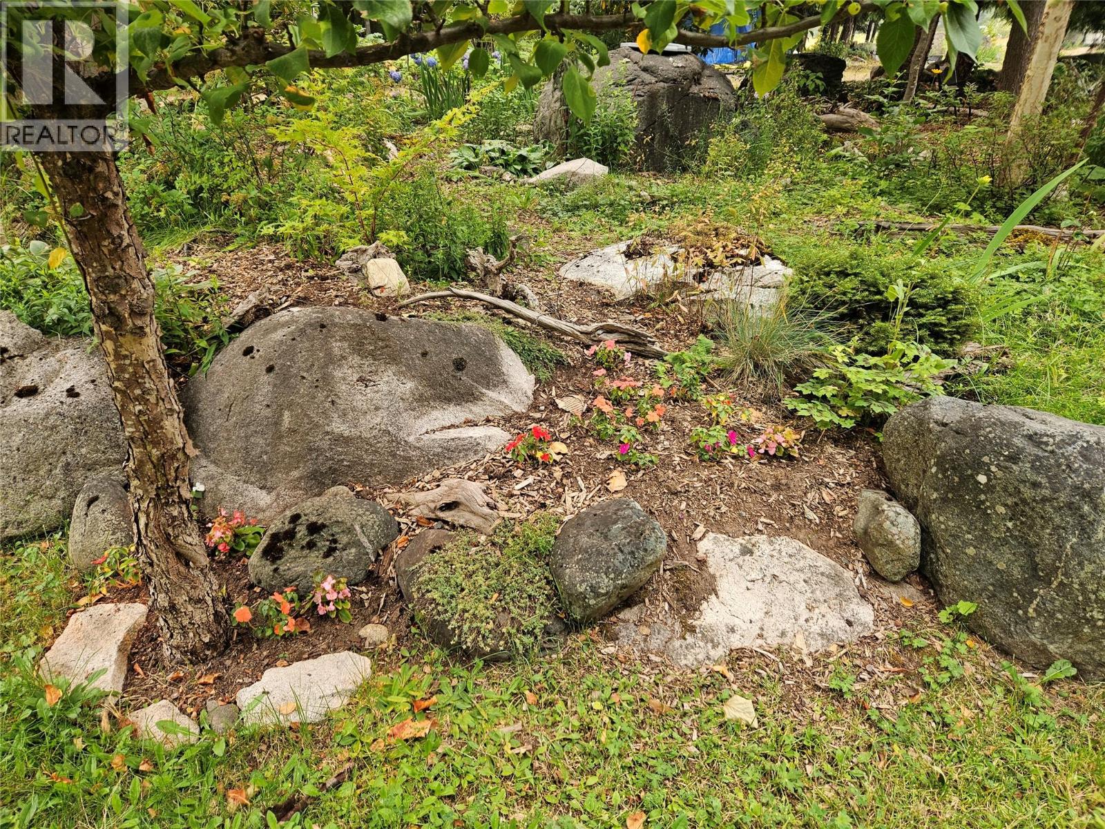 325 East Wilson Creek  E Road, Rosebery, British Columbia  V0G 1S1 - Photo 28 - 10397454