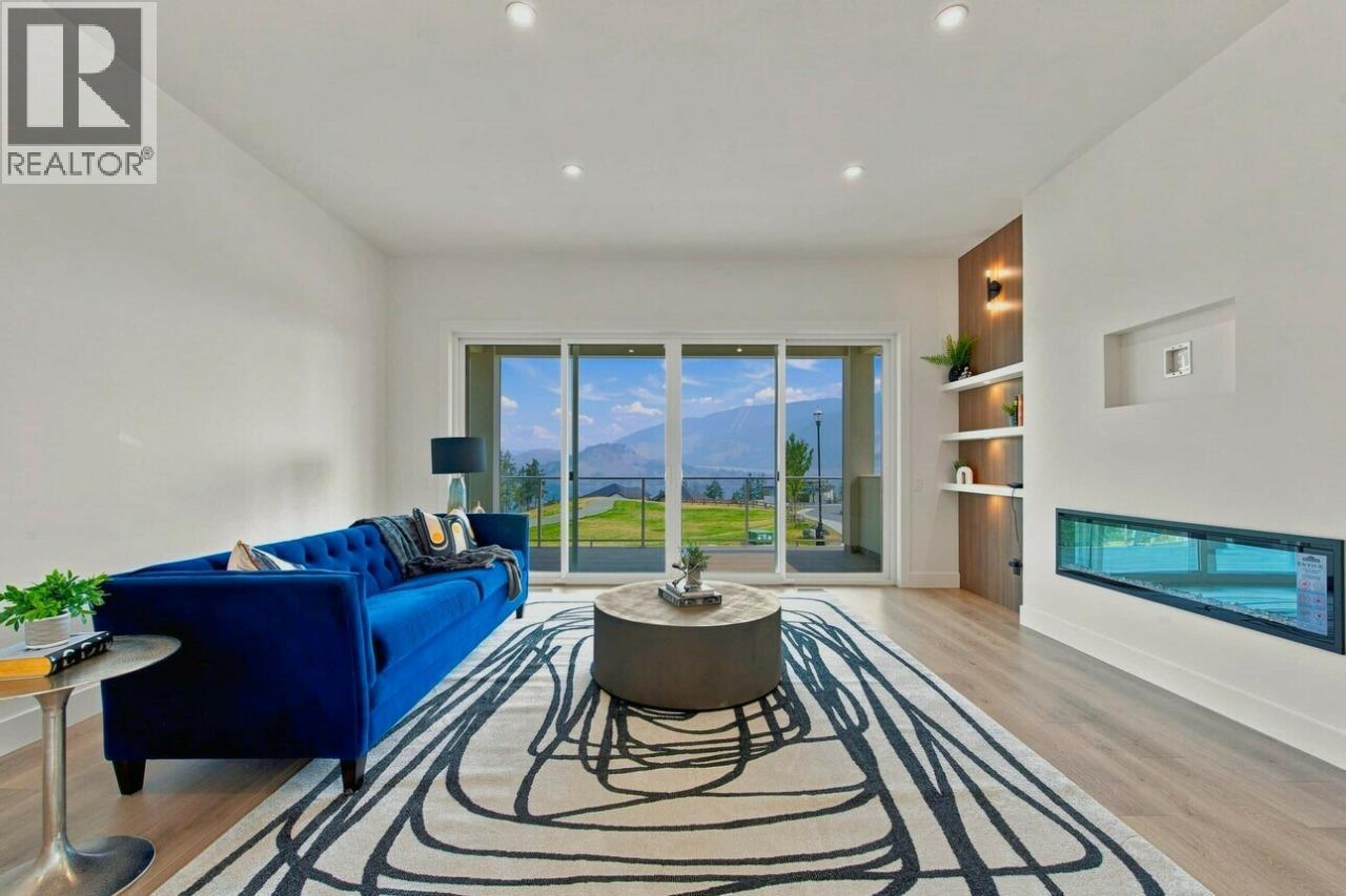 2071 Cortina Drive, Kelowna, British Columbia  V1P 1R3 - Photo 12 - 10397618
