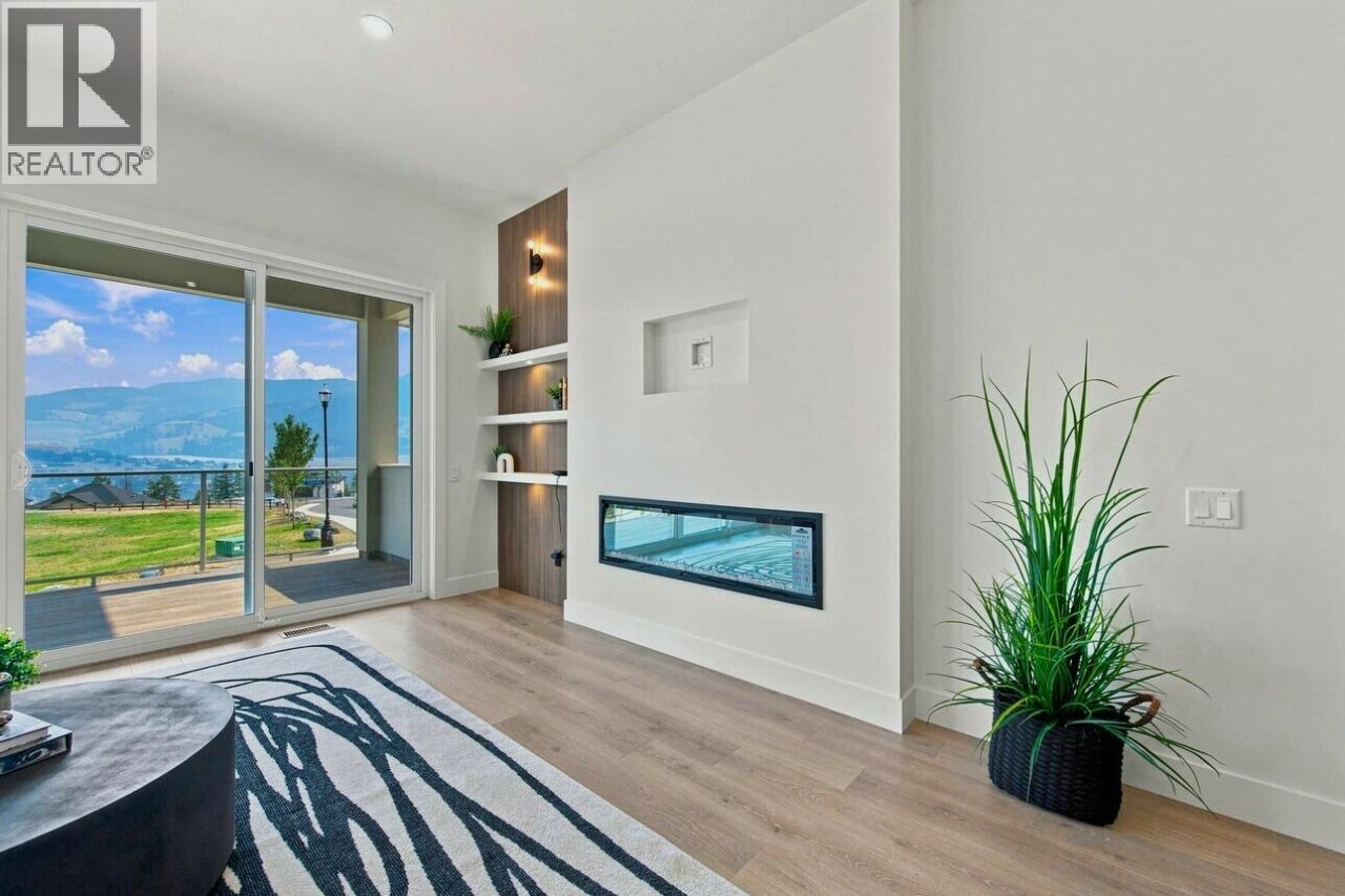 2071 Cortina Drive, Kelowna, British Columbia  V1P 1R3 - Photo 13 - 10397618