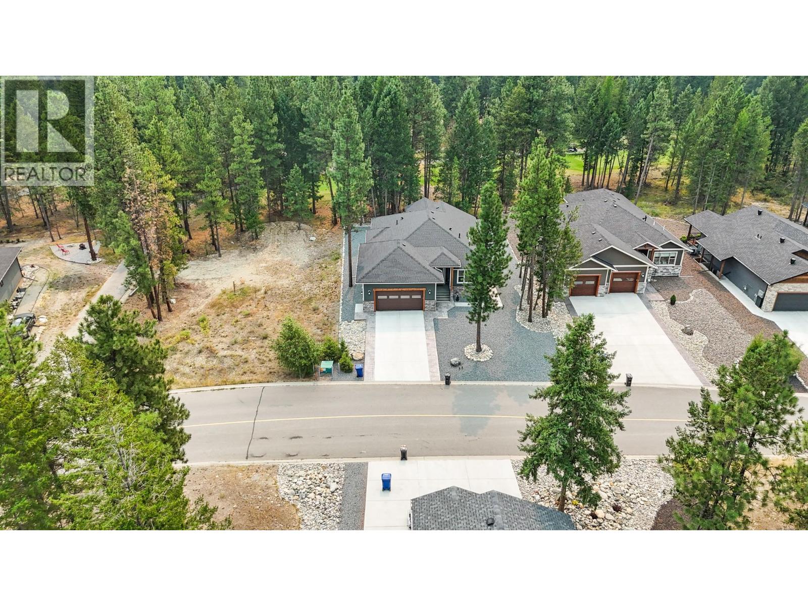 249 Shadow Mountain Boulevard, Cranbrook, British Columbia  V1C 0C6 - Photo 4 - 10397233