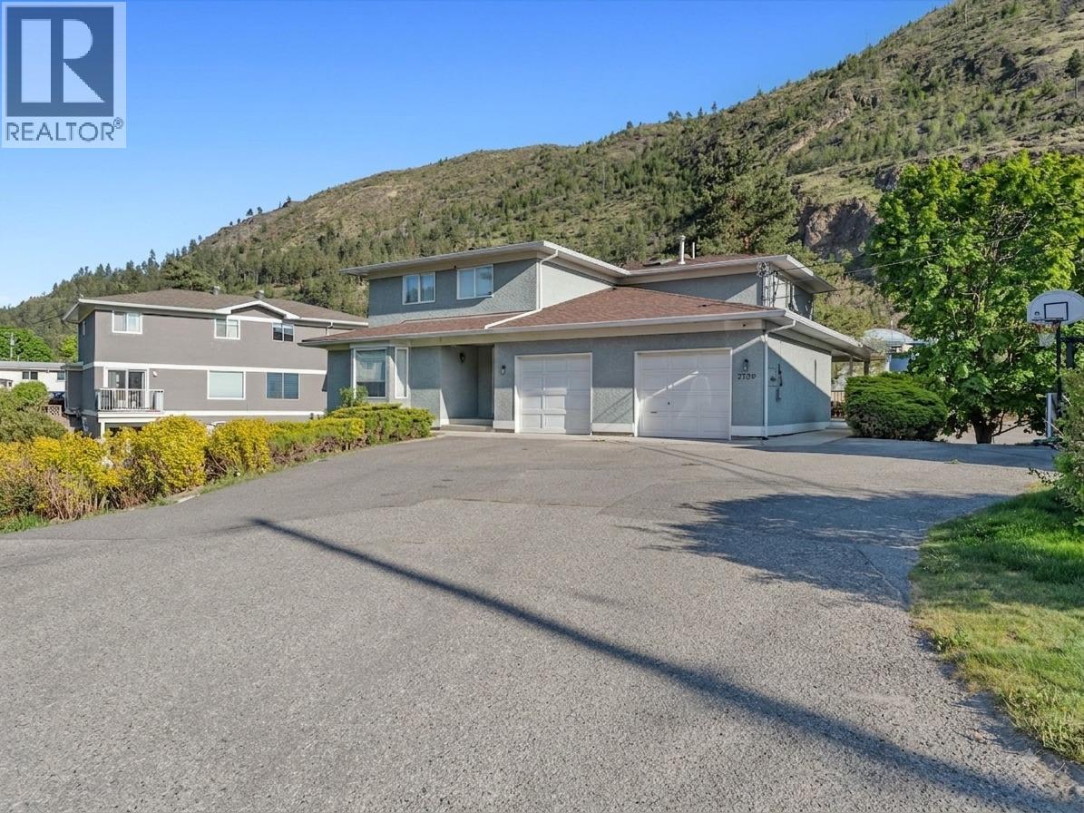 2739 Riffington Place, West Kelowna, British Columbia  V1Z 3L1 - Photo 2 - 10397478