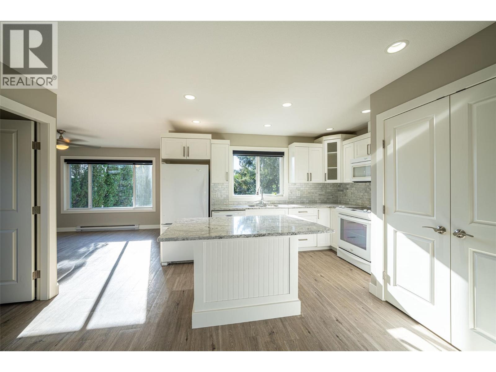 201 Mail Road, Kelowna, British Columbia  V1V 2G6 - Photo 30 - 10397487