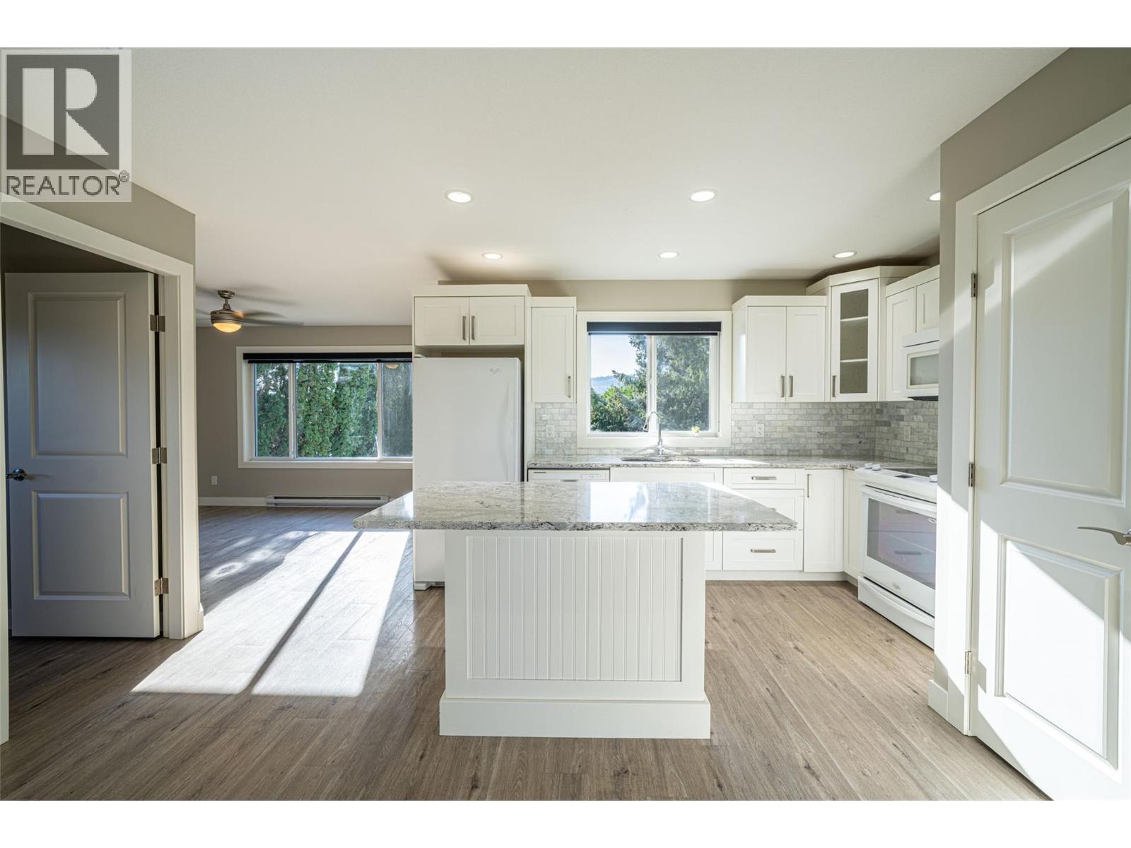 201 Mail Road, Kelowna, British Columbia  V1V 2G6 - Photo 33 - 10397487