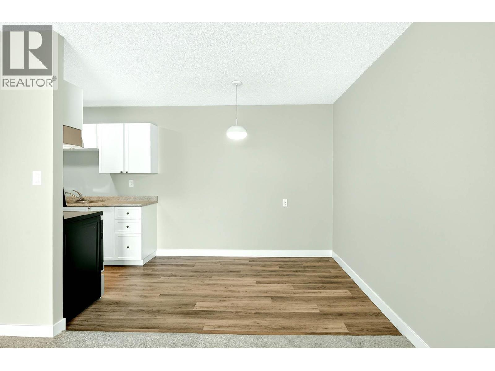 279 Alder Drive Unit# 202, Logan Lake, British Columbia  V0K 1W0 - Photo 11 - 10397376