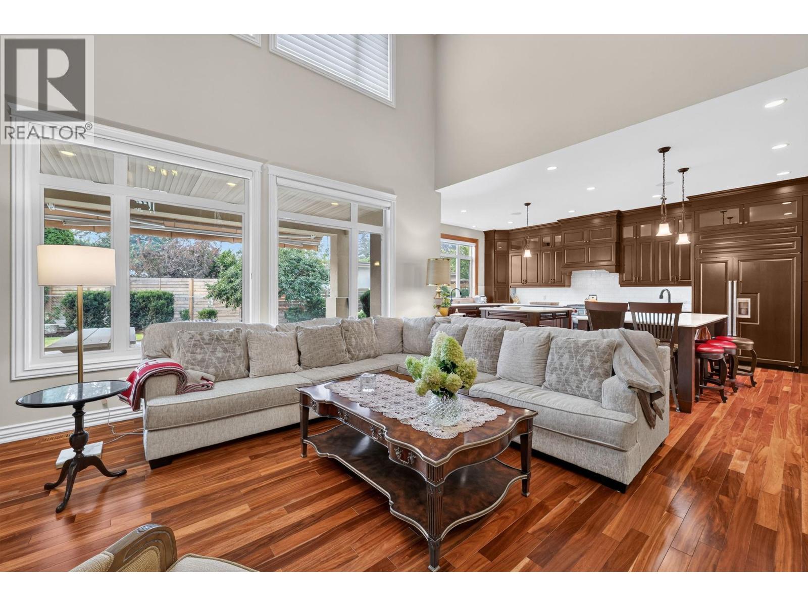 523 Metcalfe Avenue, Kelowna, British Columbia  V1W 5K8 - Photo 4 - 10397612