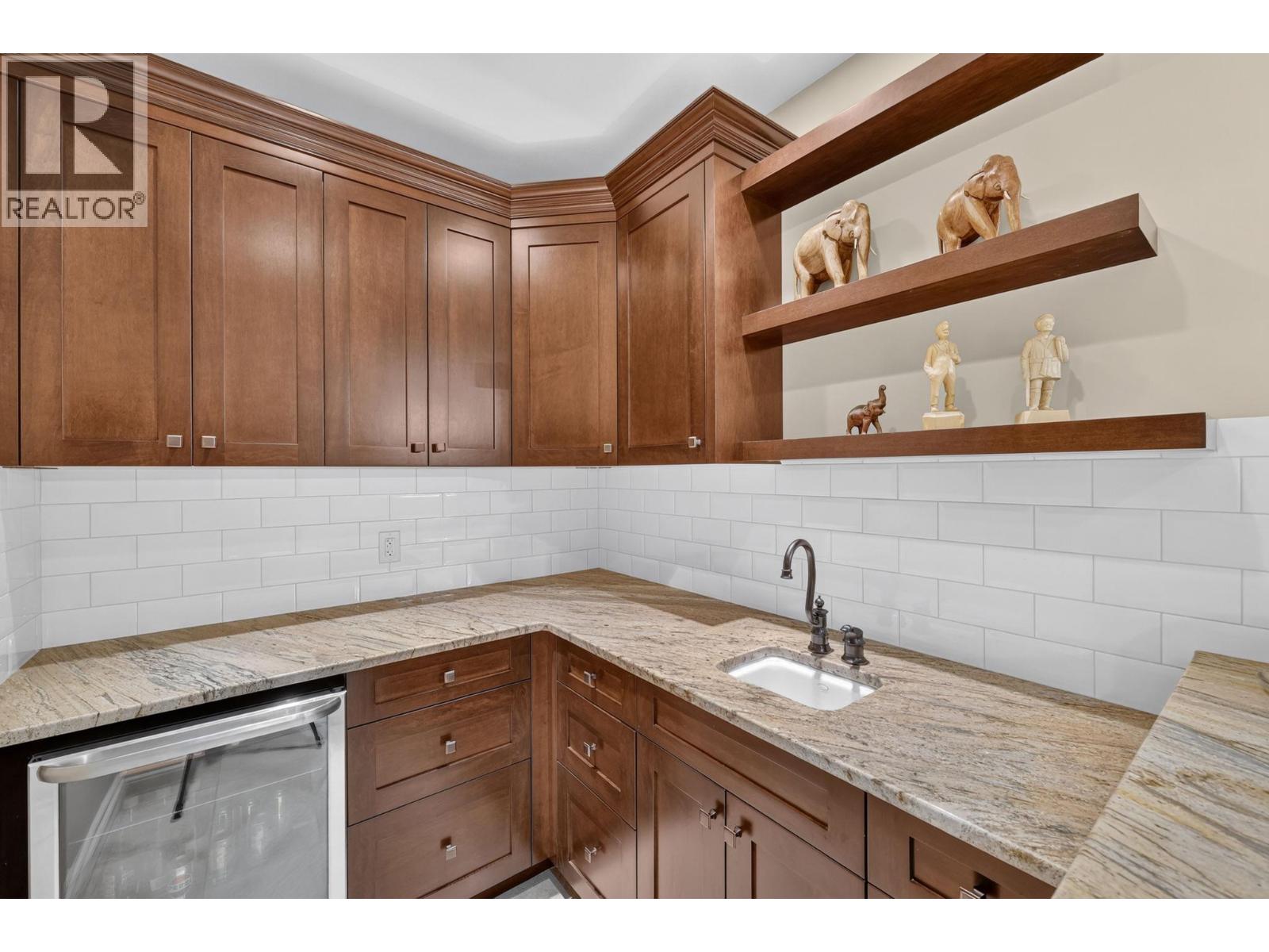 523 Metcalfe Avenue, Kelowna, British Columbia  V1W 5K8 - Photo 44 - 10397612