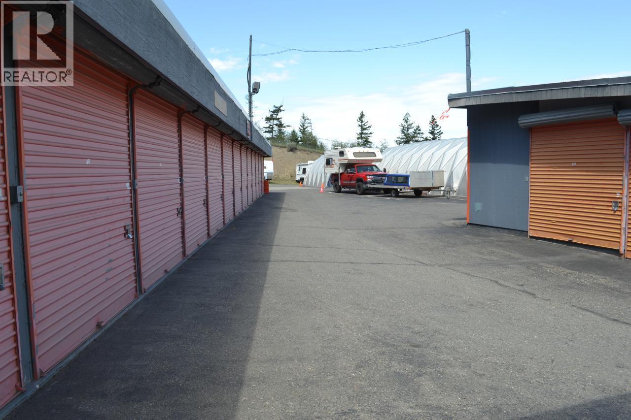 2095 Trans Canada Highway, Kamloops, British Columbia  V1S 1A7 - Photo 29 - 10397465