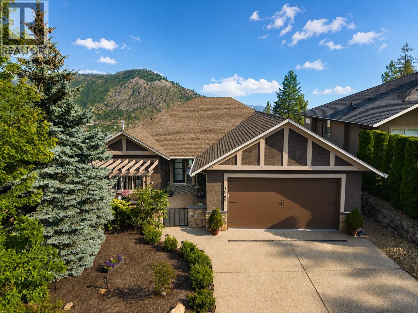 1969 Cornerstone Drive, West Kelowna, British Columbia  V4T 2Y3 - Photo 1 - 10397074