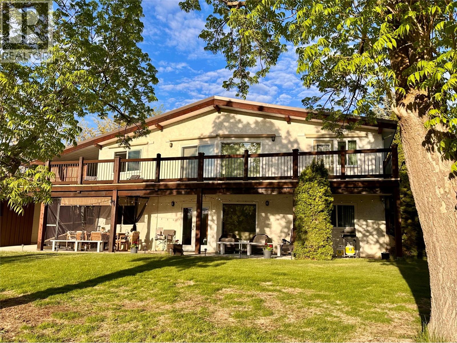 7562 Crest-A-Way Road, Oliver, British Columbia  V0H 1T2 - Photo 4 - 10397588