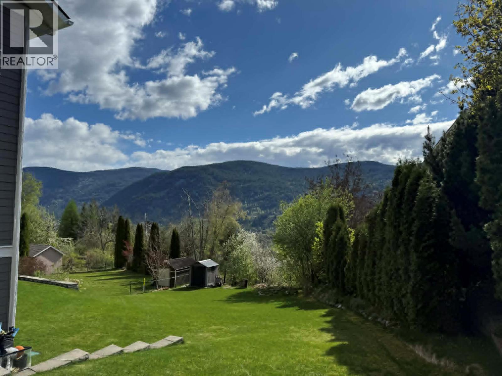 3583 14th Avenue, Castlegar, British Columbia  V1N 4J2 - Photo 51 - 10397566