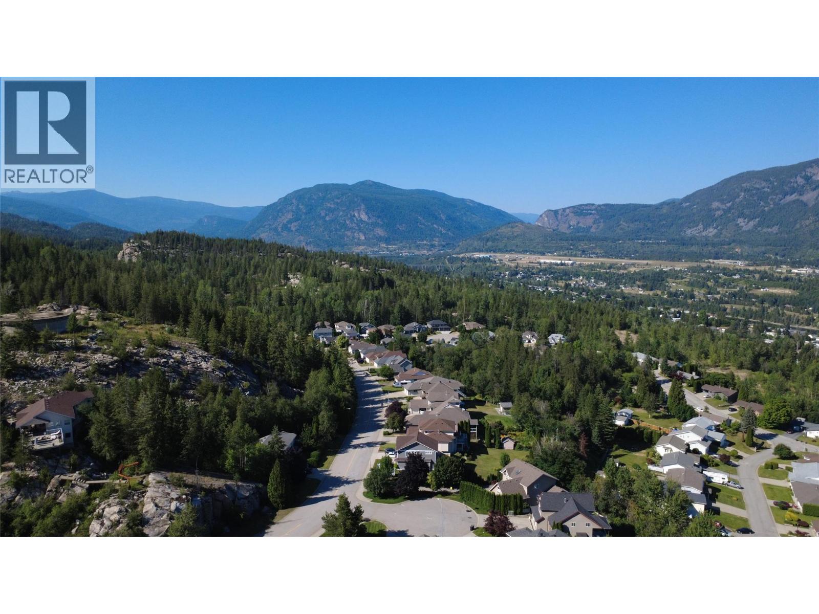 3583 14th Avenue, Castlegar, British Columbia  V1N 4J2 - Photo 7 - 10397566