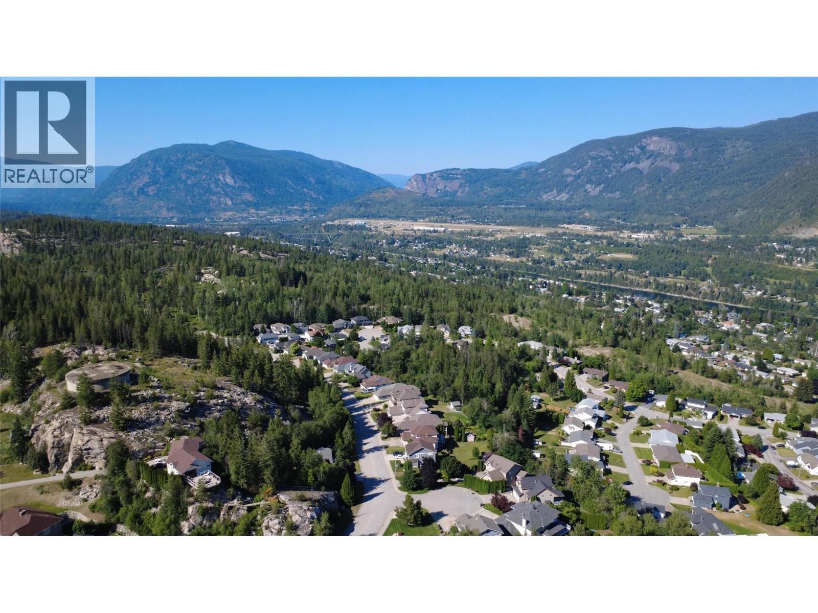 3583 14th Avenue, Castlegar, British Columbia  V1N 4J2 - Photo 8 - 10397566
