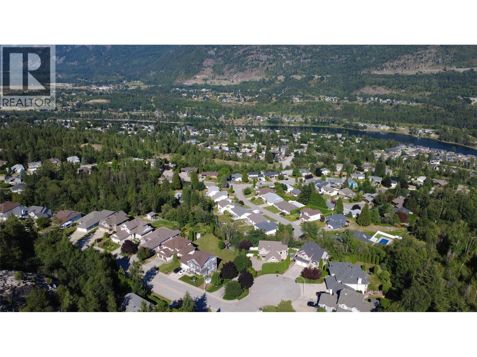 3583 14th Avenue, Castlegar, British Columbia  V1N 4J2 - Photo 9 - 10397566