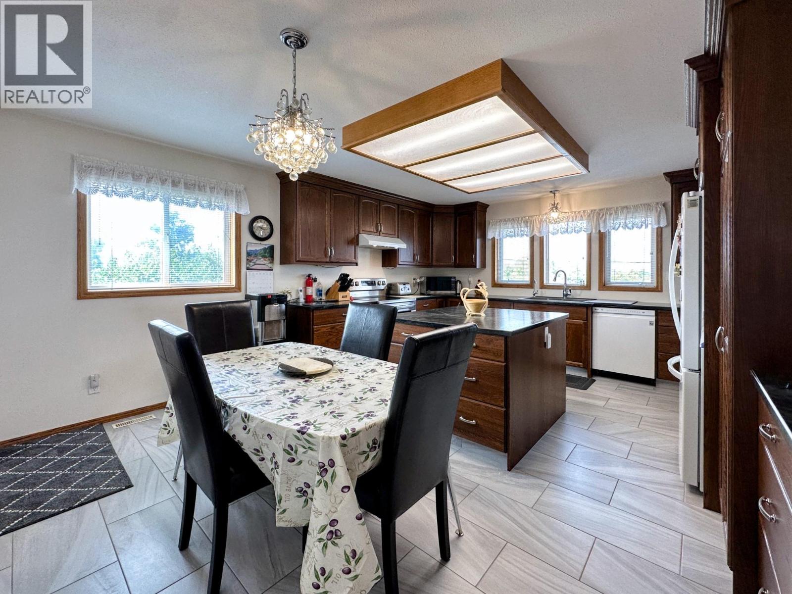 10501 100th Avenue, Osoyoos, British Columbia  V0H 1V2 - Photo 13 - 10397526