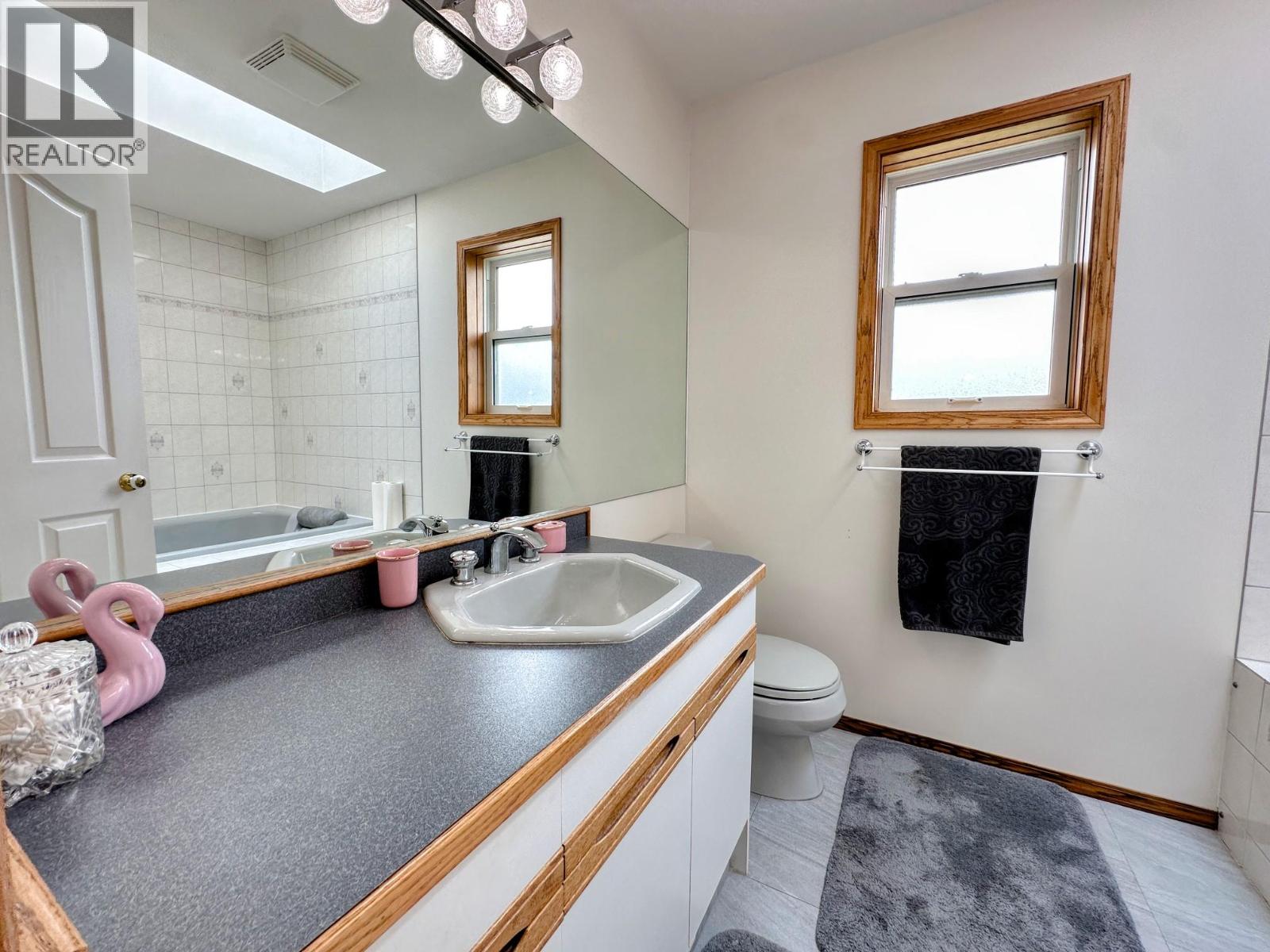 10501 100th Avenue, Osoyoos, British Columbia  V0H 1V2 - Photo 28 - 10397526