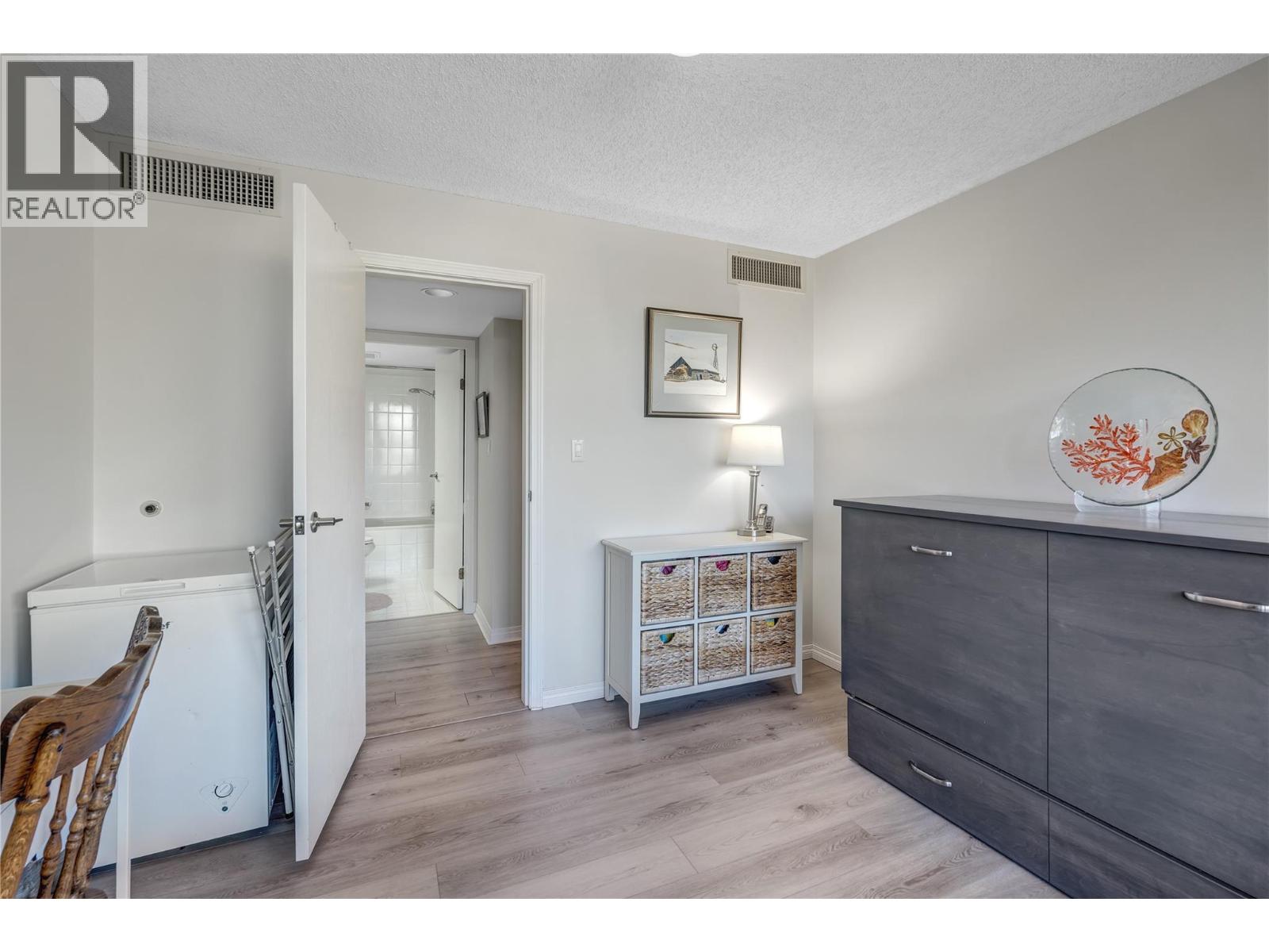 86 Lakeshore Drive Unit# 202, Penticton, British Columbia  V2A 1B5 - Photo 14 - 10397183