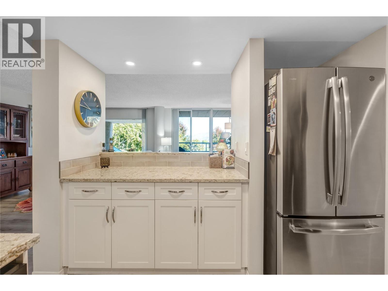 86 Lakeshore Drive Unit# 202, Penticton, British Columbia  V2A 1B5 - Photo 8 - 10397183