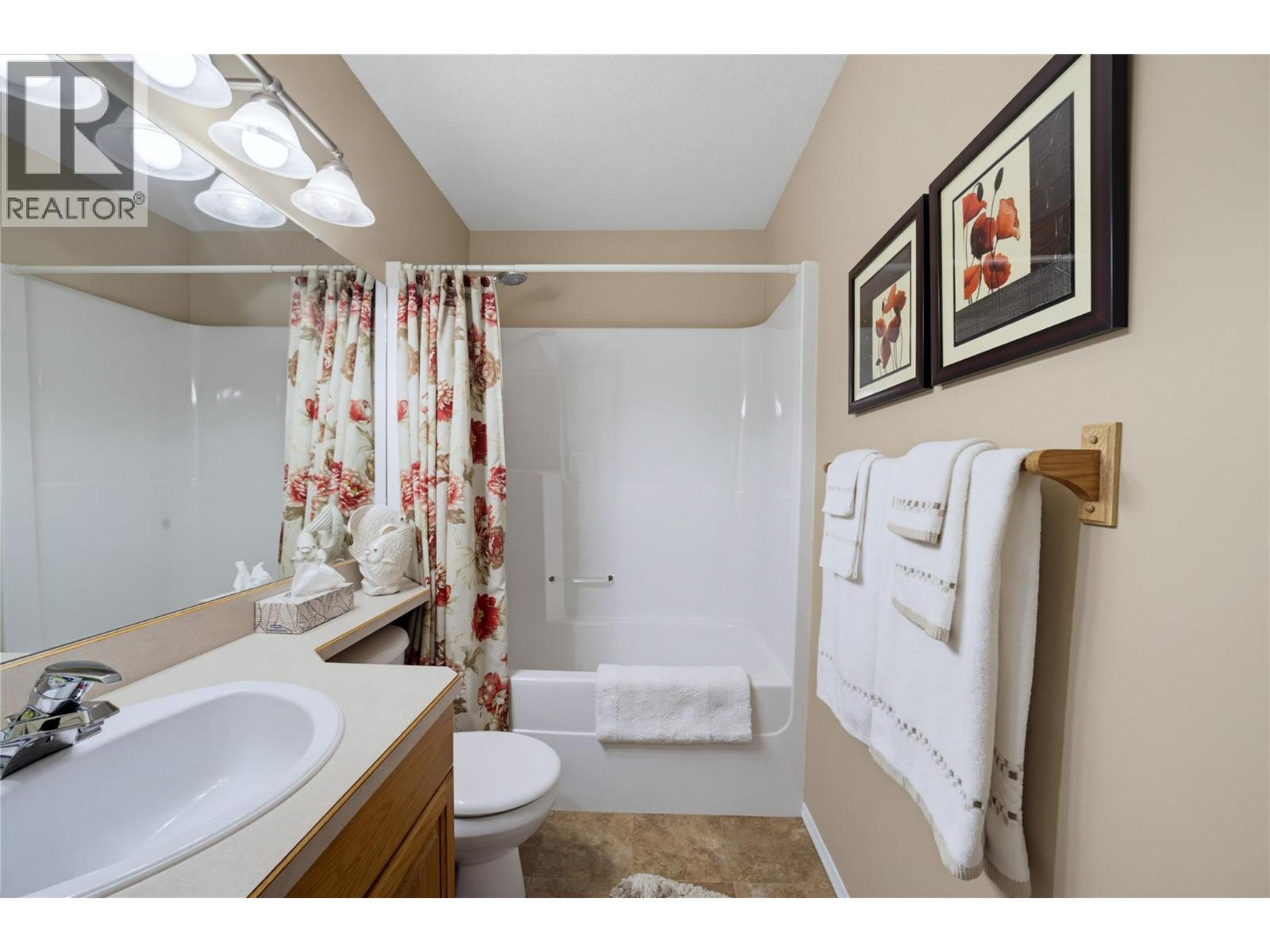 2866 Hilltop Road, Blind Bay, British Columbia  V0E 2W0 - Photo 20 - 10397431